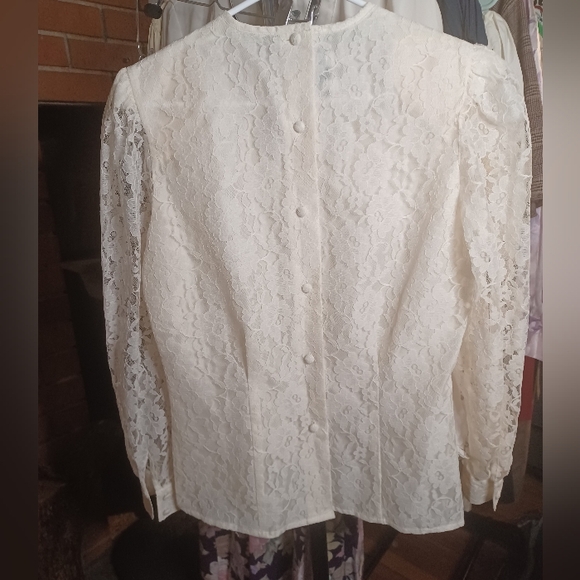 Boho Lace Top with Buttons in the Back. - Picture 7 of 8